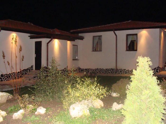 Madara Omaya Guest House 外观 照片